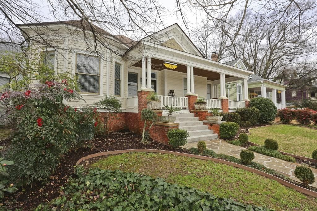 4 bedroom, 2,796 sq ft single family residence sold at 733 Cherokee Avenue, Atlanta, GA 30315