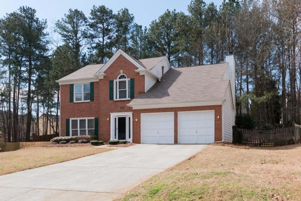 4 bedroom, 2,232 sq ft single family residence sold at 1934 McLennon Court, Lawrenceville, GA 30043
