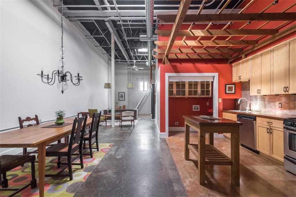 1 bedroom, 984 sq ft condominium sold at 167 Locust Street 6, Avondale Estates, GA 30002