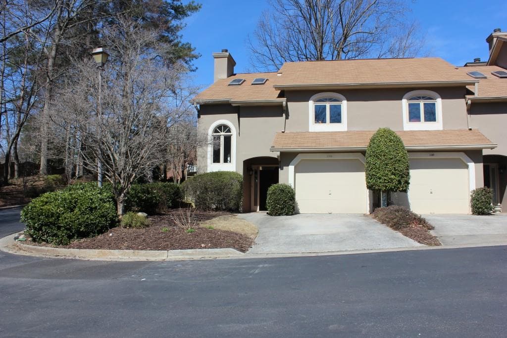 2 bedroom, 1,518 sq ft townhouse sold at 1148 Brookhaven Woods Court 1148, Brookhaven, GA 30319