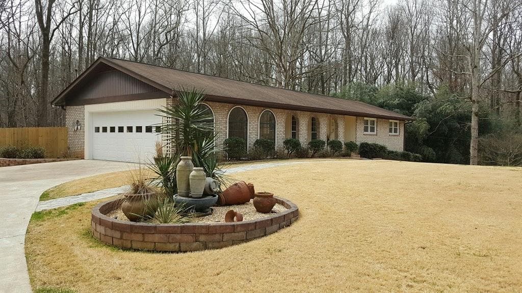 3 bedroom single family residence sold at 224 Clearview Drive, Canton, GA 30114