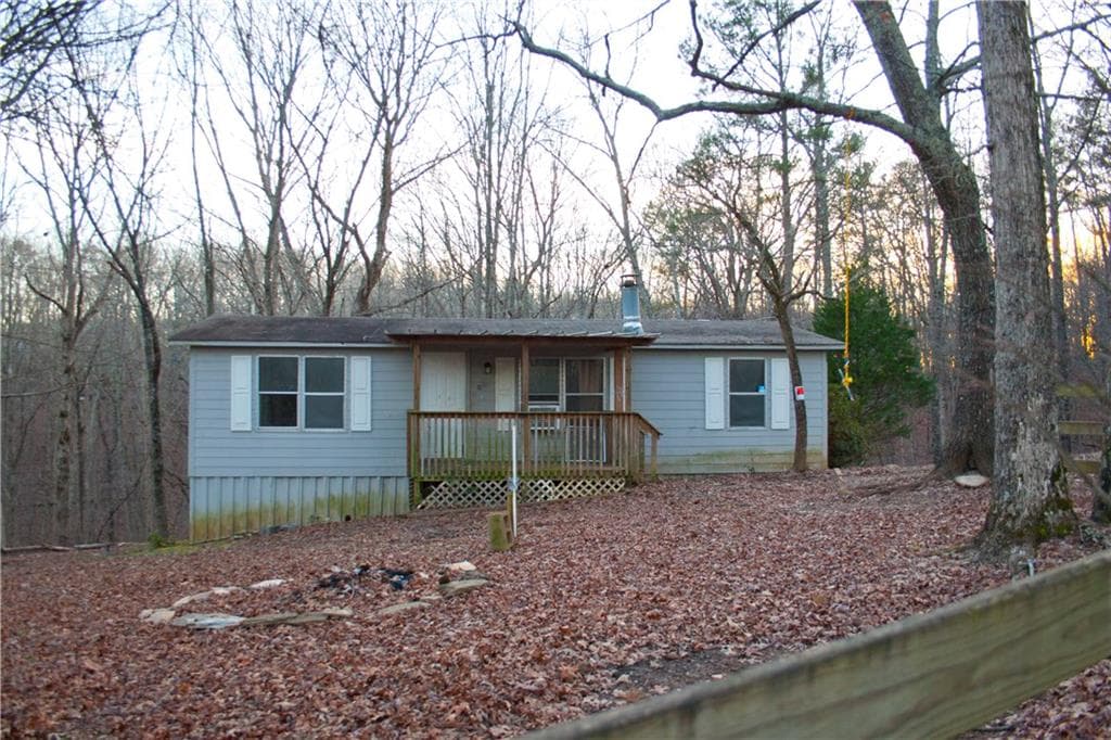 3 bedroom single family residence sold at 586 Log Round Mountain Trail, Ellijay, GA 30540