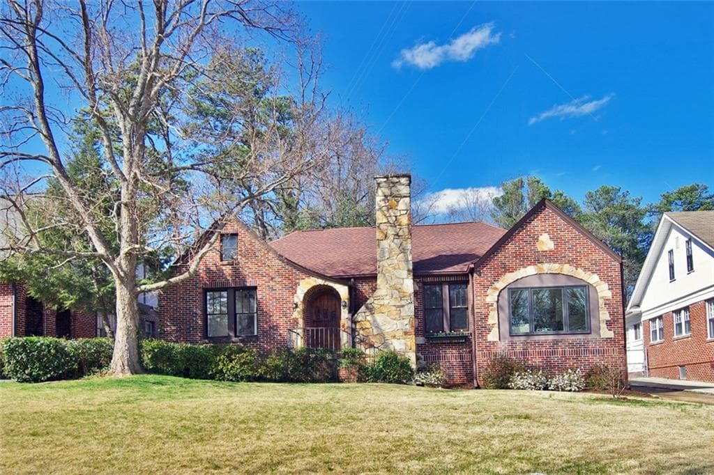 3 bedroom, 1,722 sq ft single family residence sold at 1360 Emory Road, Atlanta, GA 30306