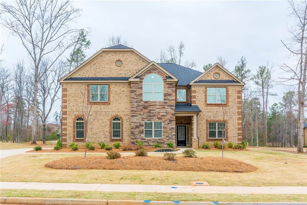 4 bedroom single family residence sold at 2556 Lake Erma Drive, Hampton, GA 30228