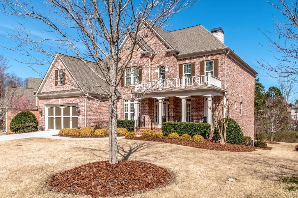 6 bedroom, 4,965 sq ft single family residence sold at 5015 COLLINS LAKE Drive, Mableton, GA 30126