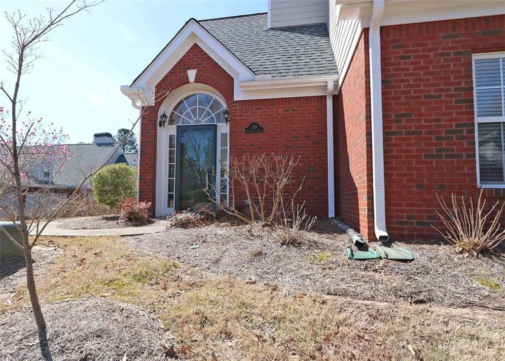 2 bedroom, 1,292 sq ft condominium sold at 120 Stonegate Lane, Canton, GA 30114