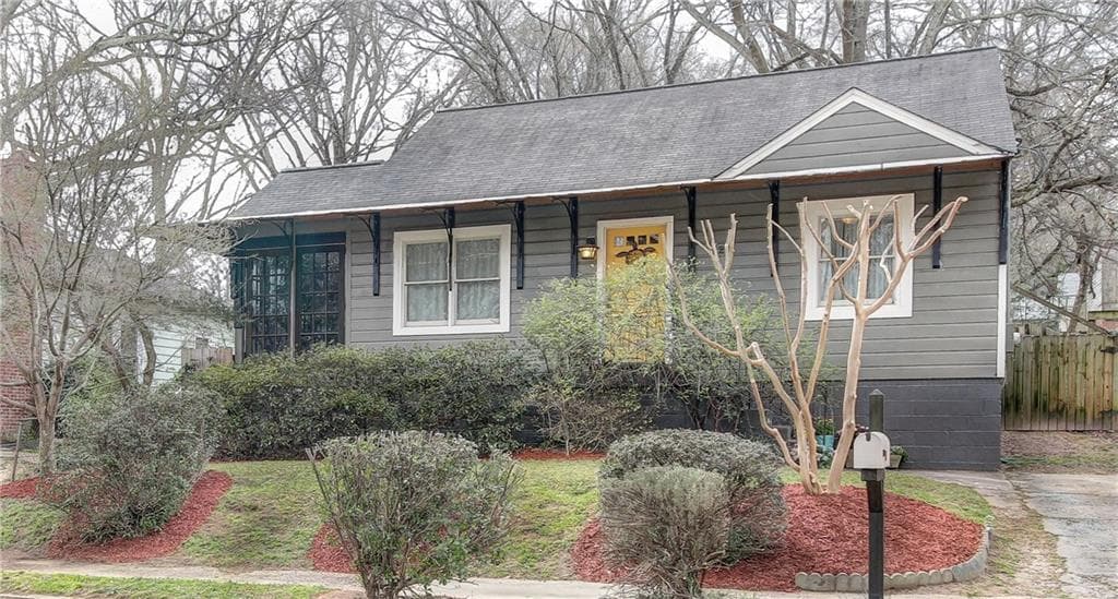 2 bedroom, 1,021 sq ft single family residence sold at 1427 May Avenue, Atlanta, GA 30316