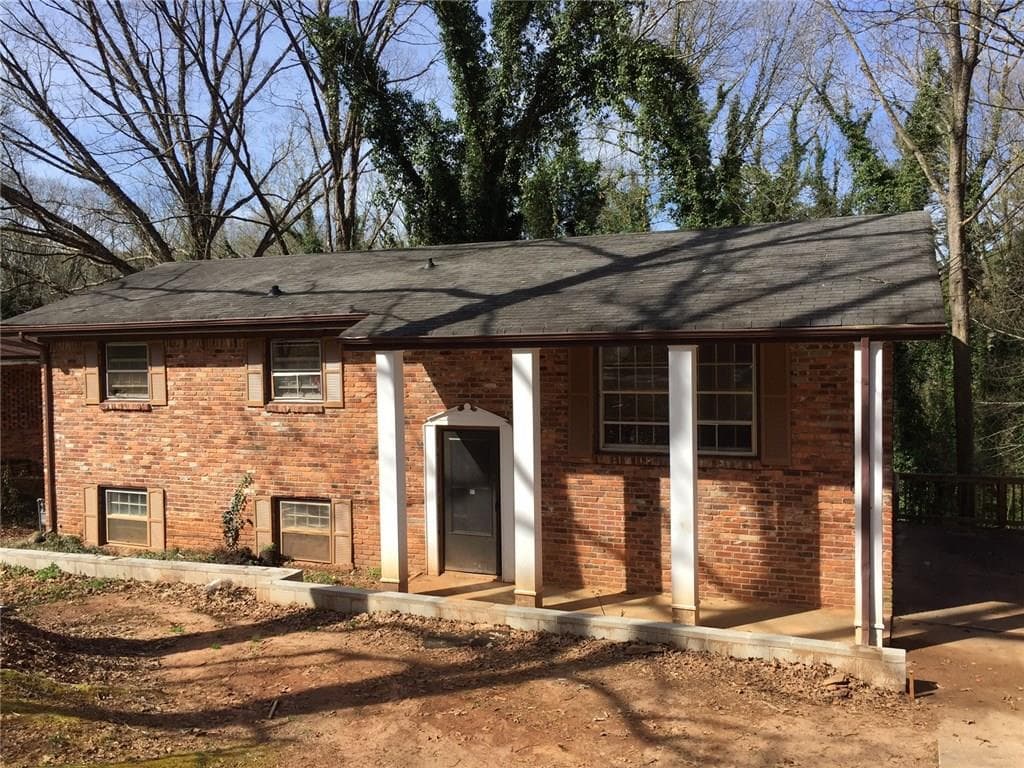 4 bedroom, 2,024 sq ft single family residence sold at 1989 Shannon Ridge Court, Decatur, GA 30032