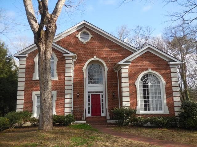 3 bedroom, 3,239 sq ft single family residence sold at 1661 Mount Paran Road, Atlanta, GA 30327