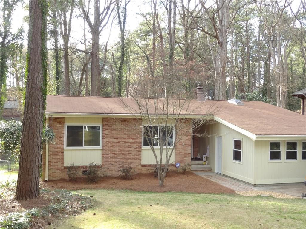 4 bedroom, 1,209 sq ft single family residence sold at 2632 Woodacres Road, Atlanta, GA 30345