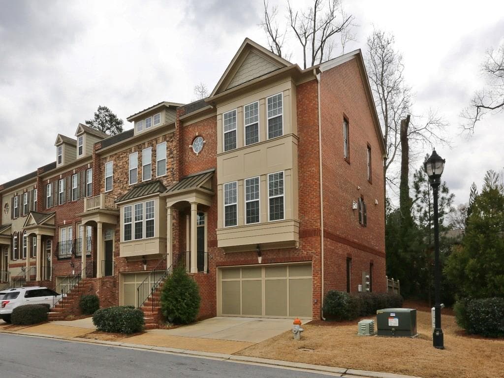 40 Arbor Way Drive, Decatur, GA 30030 — most recent listing photo