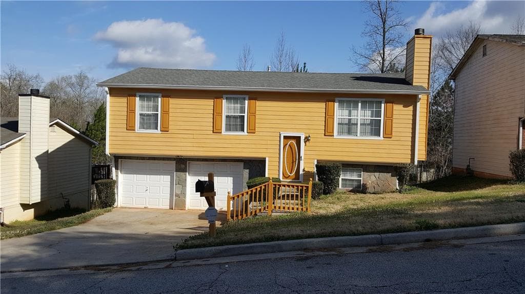 2262 Ramblewood Circle, Decatur, GA 30035 — most recent listing photo