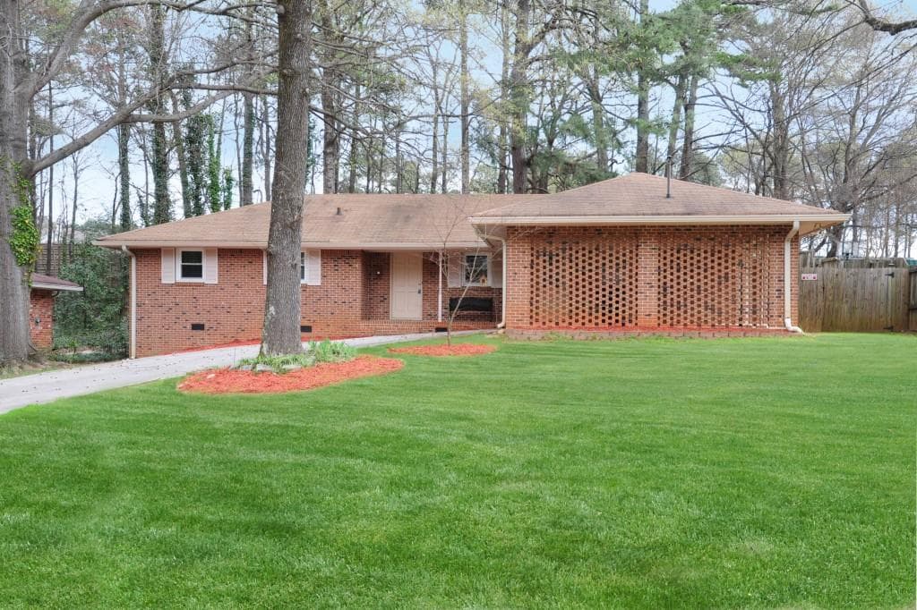 3 bedroom, 1,638 sq ft single family residence sold at 1359 Sanden Ferry Drive, Decatur, GA 30033