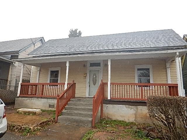 3 bedroom, 1,512 sq ft single family residence sold at 374 Bass Street, Atlanta, GA 30310
