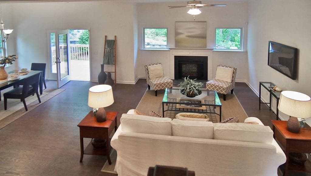 3 bedroom, 1,950 sq ft townhouse sold at 1967 Newfort Drive C6, Atlanta, GA 30318