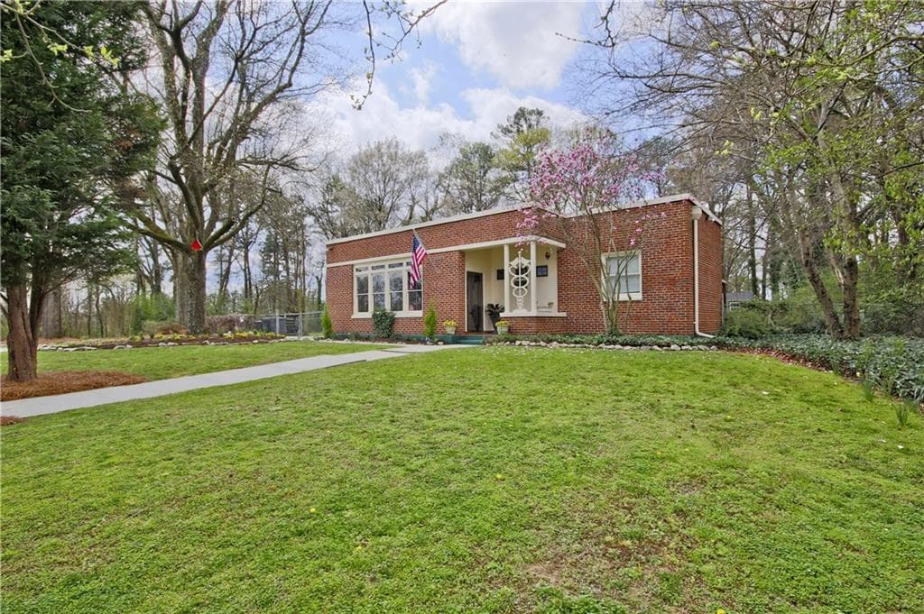 3 bedroom, 2,662 sq ft single family residence sold at 1966 Tribble Drive, Atlanta, GA 30318