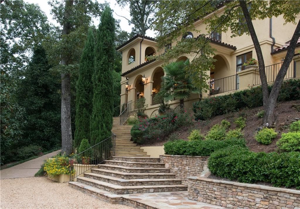 5 bedroom, 5,951 sq ft single family residence sold at 3058 Plymstock Lane, Atlanta, GA 30327