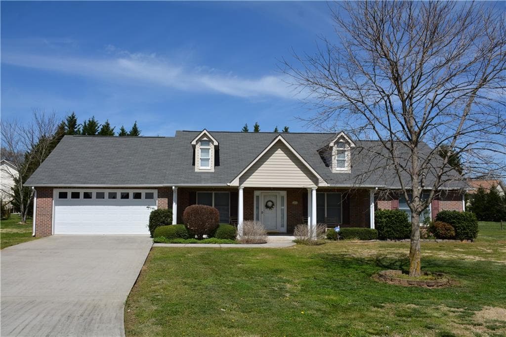 111 Magnolia Way, Calhoun, GA 30701 — most recent listing photo