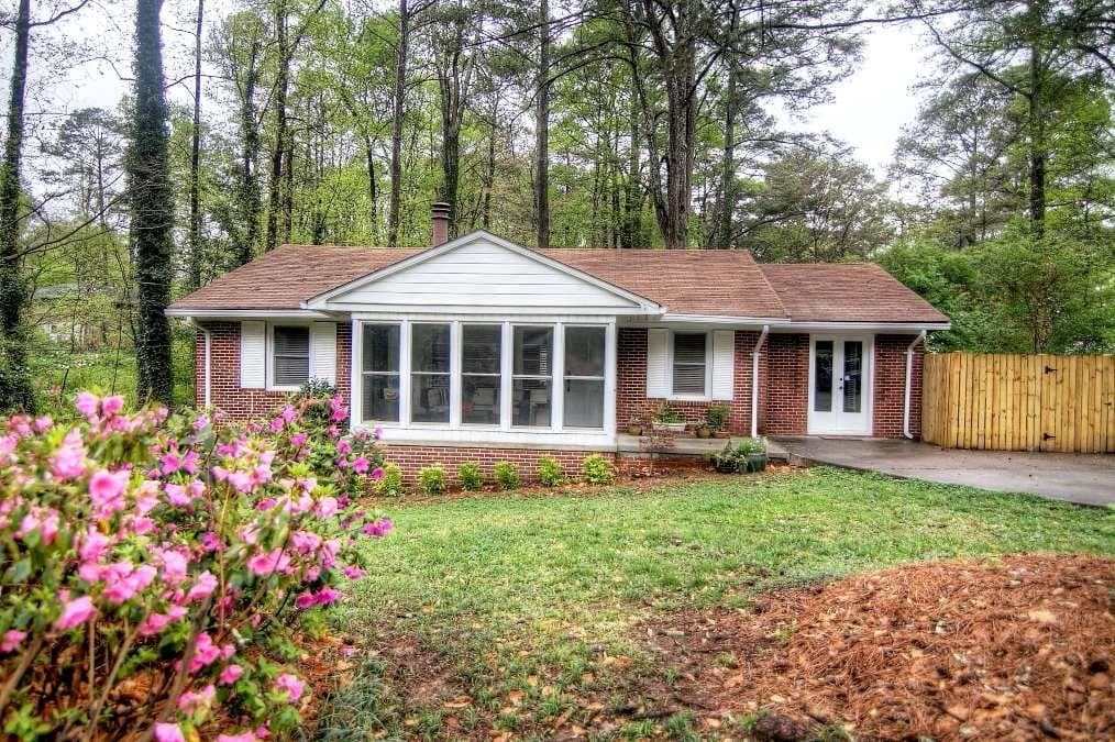 3 bedroom, 1,333 sq ft single family residence sold at 1534 Berkeley Lane, Atlanta, GA 30329