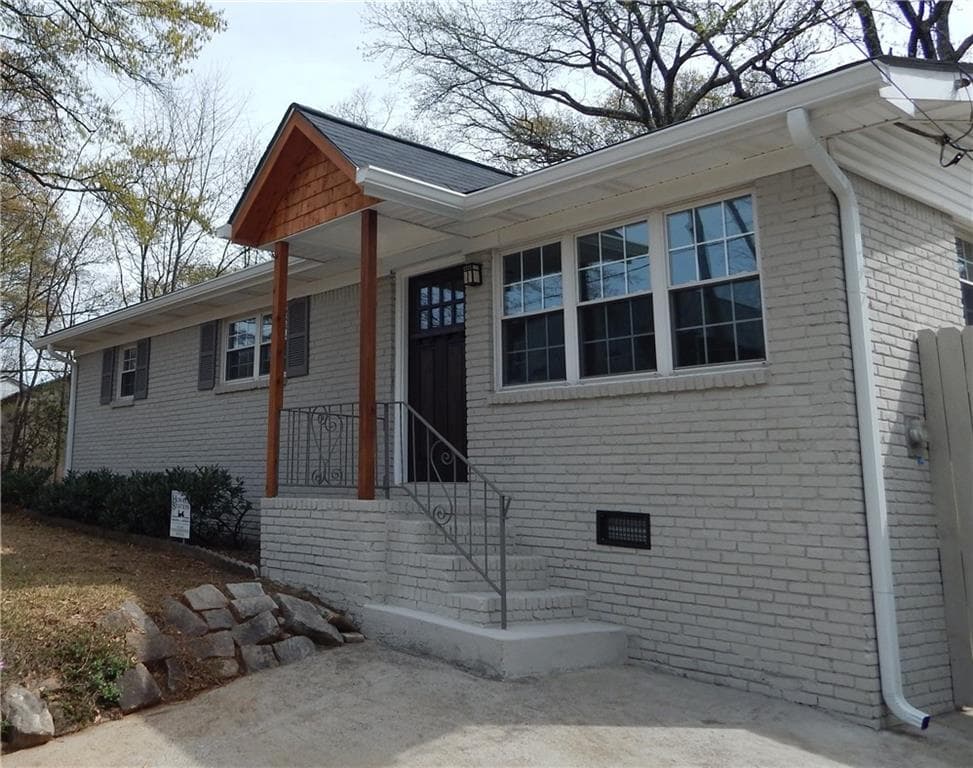 3 bedroom, 1,576 sq ft single family residence sold at 1212 Baylor Street, Atlanta, GA 30318