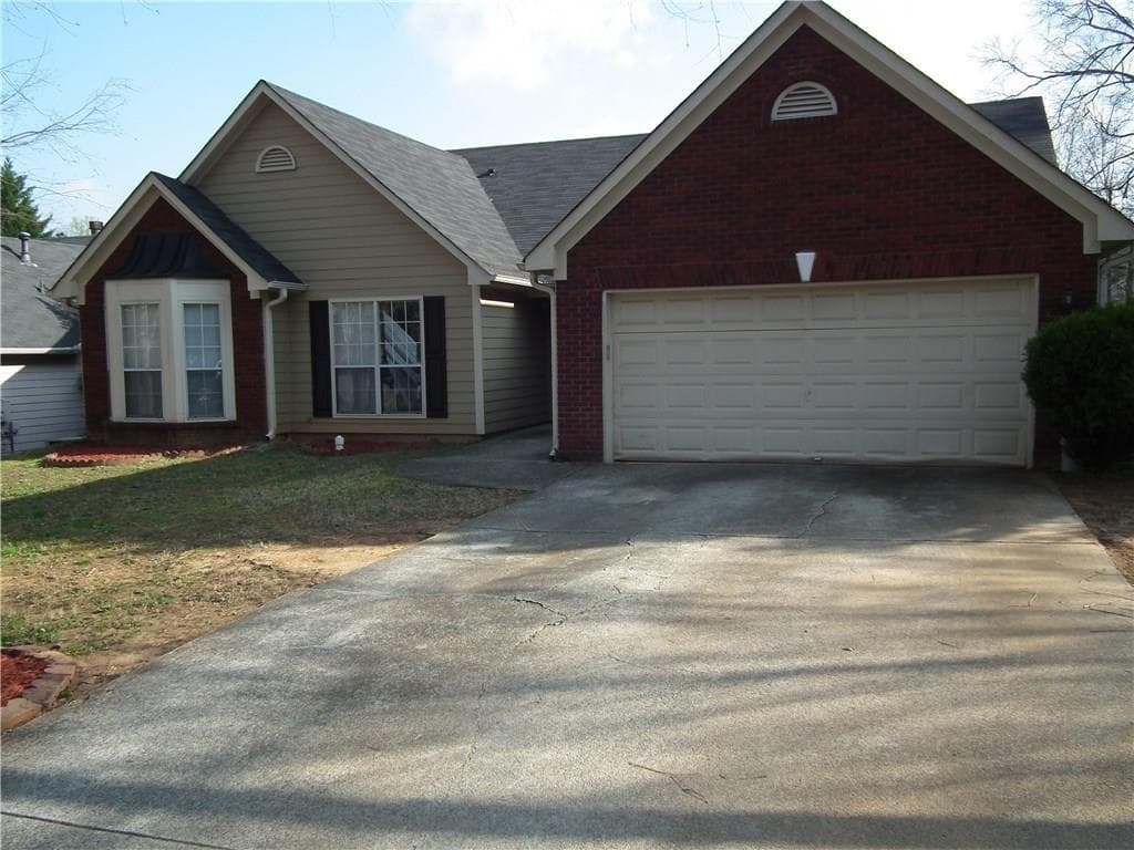 425 Sunnyside Drive, Lawrenceville, GA 30044 — most recent listing photo