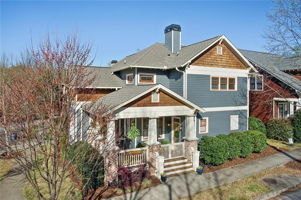 3 bedroom, 2,222 sq ft single family residence sold at 185 Hawthorn Circle, Atlanta, GA 30317