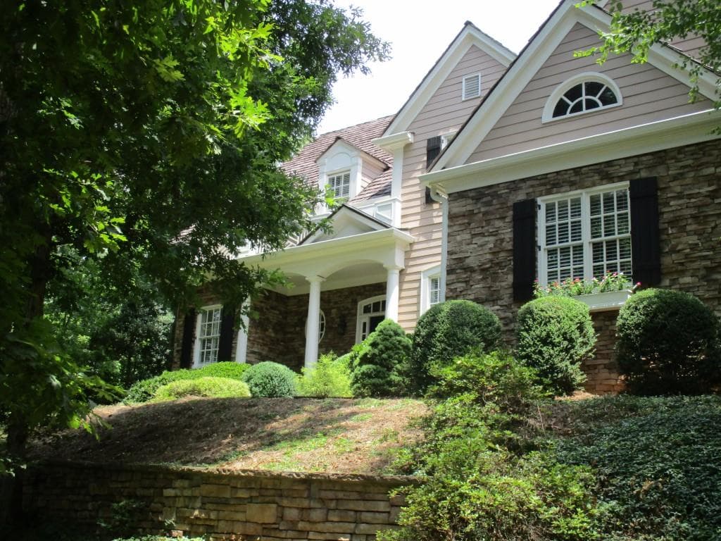 3 bedroom, 3,823 sq ft single family residence sold at 158 River Overlook Road, Dawsonville, GA 30534
