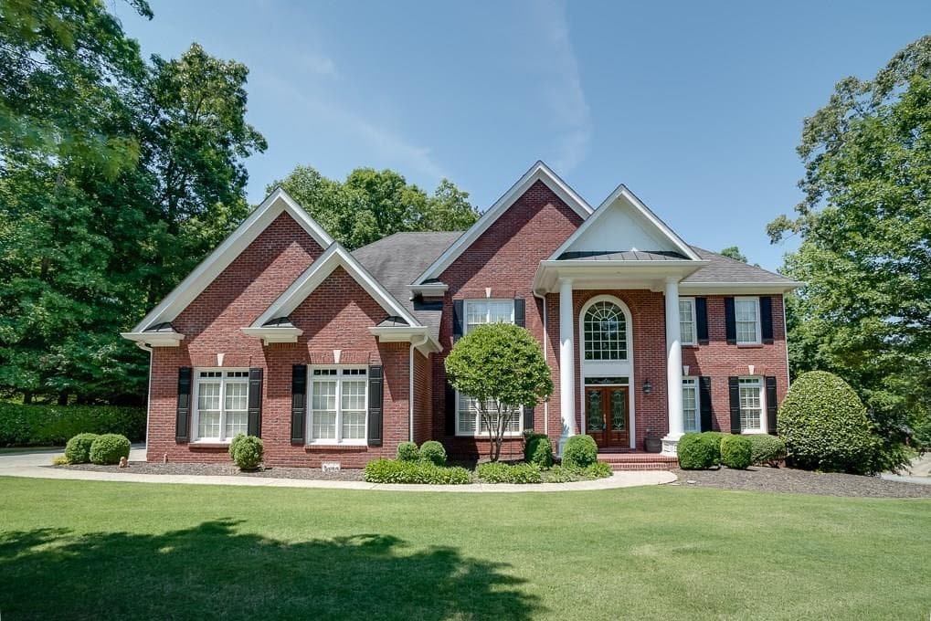 550 Fawn Glen Court, Roswell, GA 30075 — most recent listing photo
