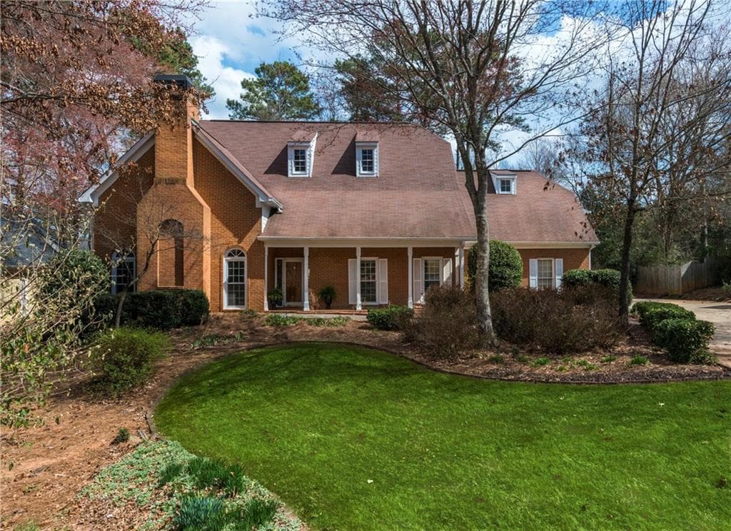 105 Lazy Laurel Chase, Roswell, GA 30076 — most recent listing photo