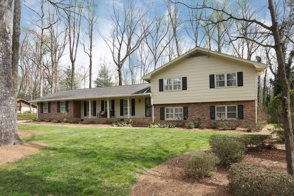 2389 Riverglenn Court, Dunwoody, GA 30338 — most recent listing photo