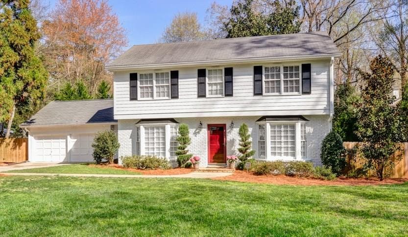 4 bedroom, 2,600 sq ft single family residence sold at 832 Stovall Boulevard, Atlanta, GA 30342