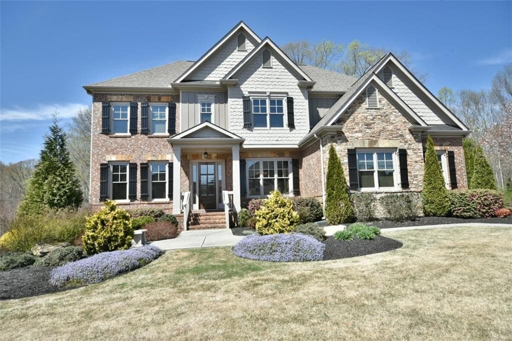 5 bedroom, 3,670 sq ft single family residence sold at 4080 Carbonne Court, Cumming, GA 30040