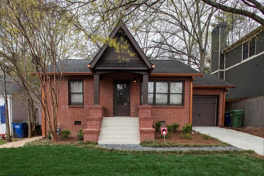 2 bedroom, 908 sq ft single family residence sold at 194 Rockyford Road, Atlanta, GA 30317
