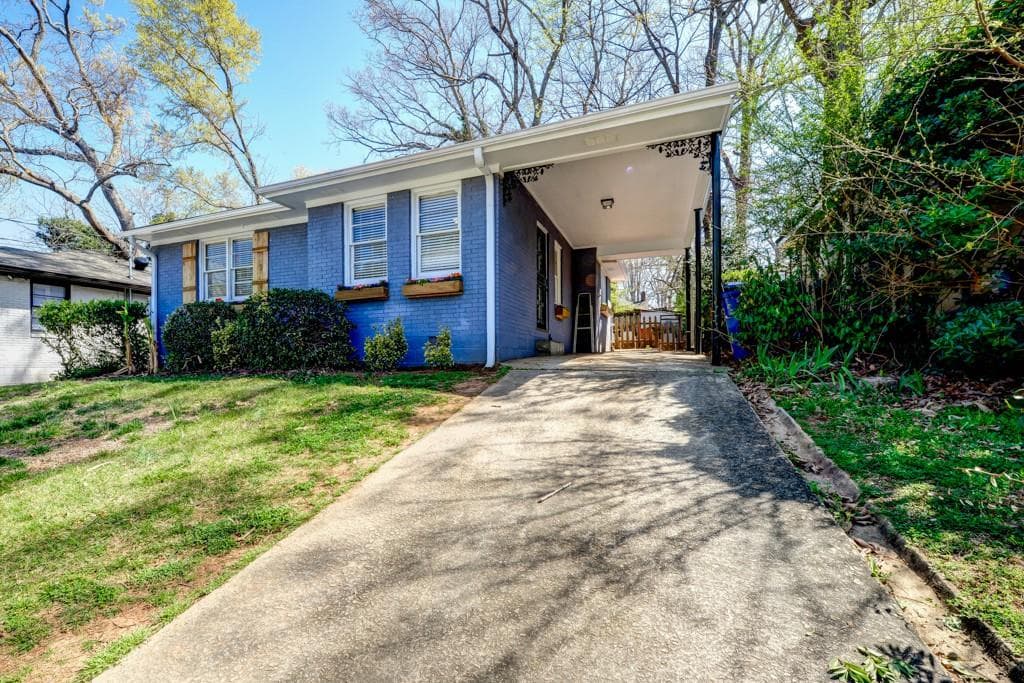 3 bedroom, 948 sq ft single family residence sold at 104 Dearborn Street, Atlanta, GA 30317