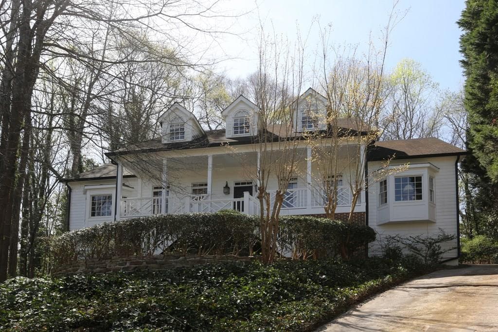 5 bedroom, 3,422 sq ft single family residence sold at 15 Dean Overlook, Atlanta, GA 30318
