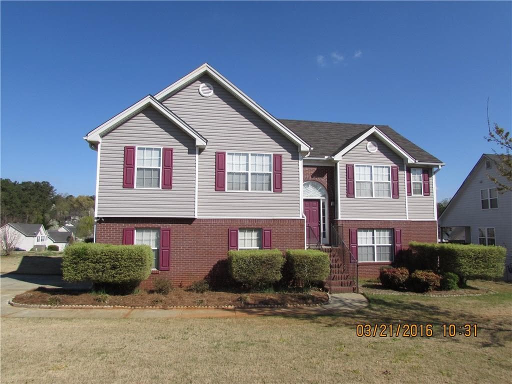 870 Lewis Ridge Circle, Lawrenceville, GA 30045 — most recent listing photo