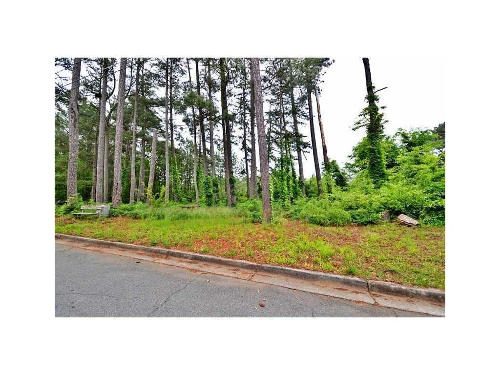 single family residence sold at 1413 Nelms Drive, Decatur, GA 30033