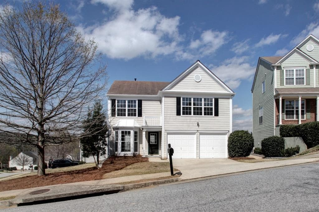 3 bedroom, 1,946 sq ft single family residence sold at 164 Wallnut Hall Circle, Woodstock, GA 30189
