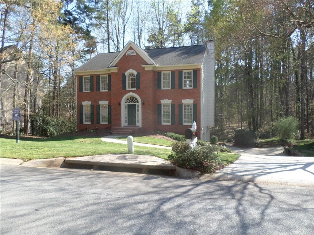 5 bedroom, 3,436 sq ft single family residence sold at 2500 Ashbourne Drive, Lawrenceville, GA 30043