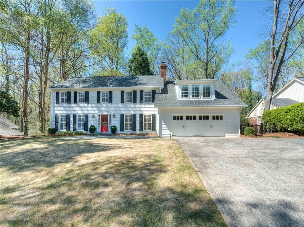 5 bedroom, 4,706 sq ft single family residence sold at 4620 Jettridge Drive, Atlanta, GA 30327