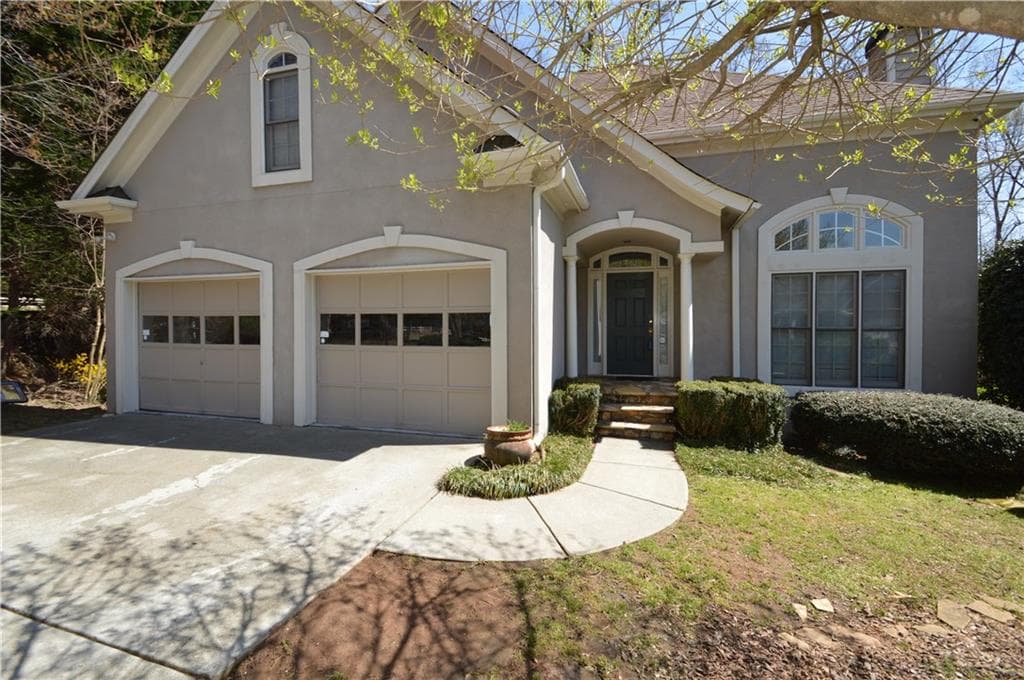 4 bedroom, 2,692 sq ft single family residence sold at 1000 Graystone Crossing, Alpharetta, GA 30005
