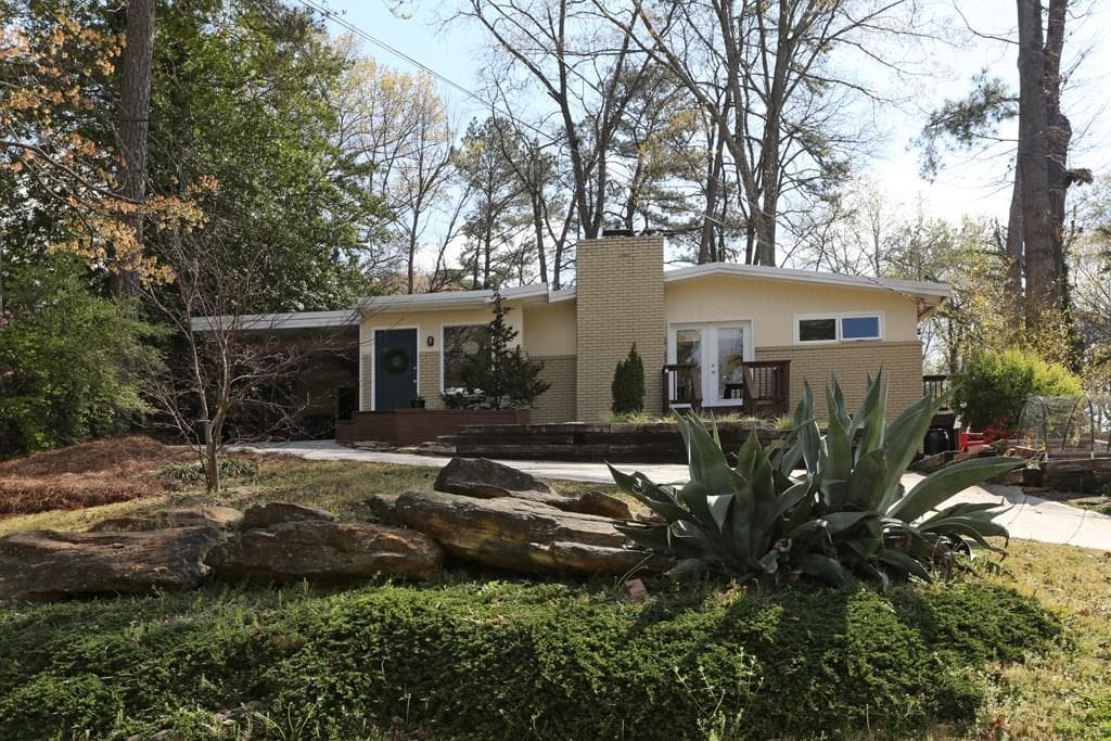2678 Cove Circle, Brookhaven, GA 30319 — most recent listing photo