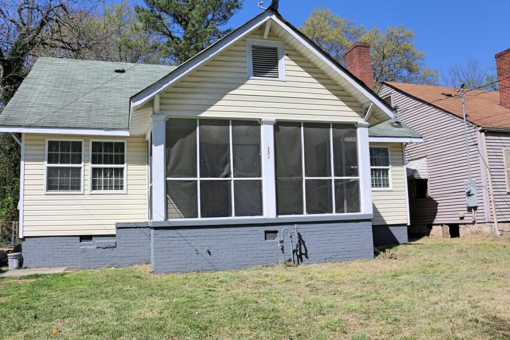 2 bedroom, 1,212 sq ft single family residence sold at 225 Laurel Avenue, Atlanta, GA 30314