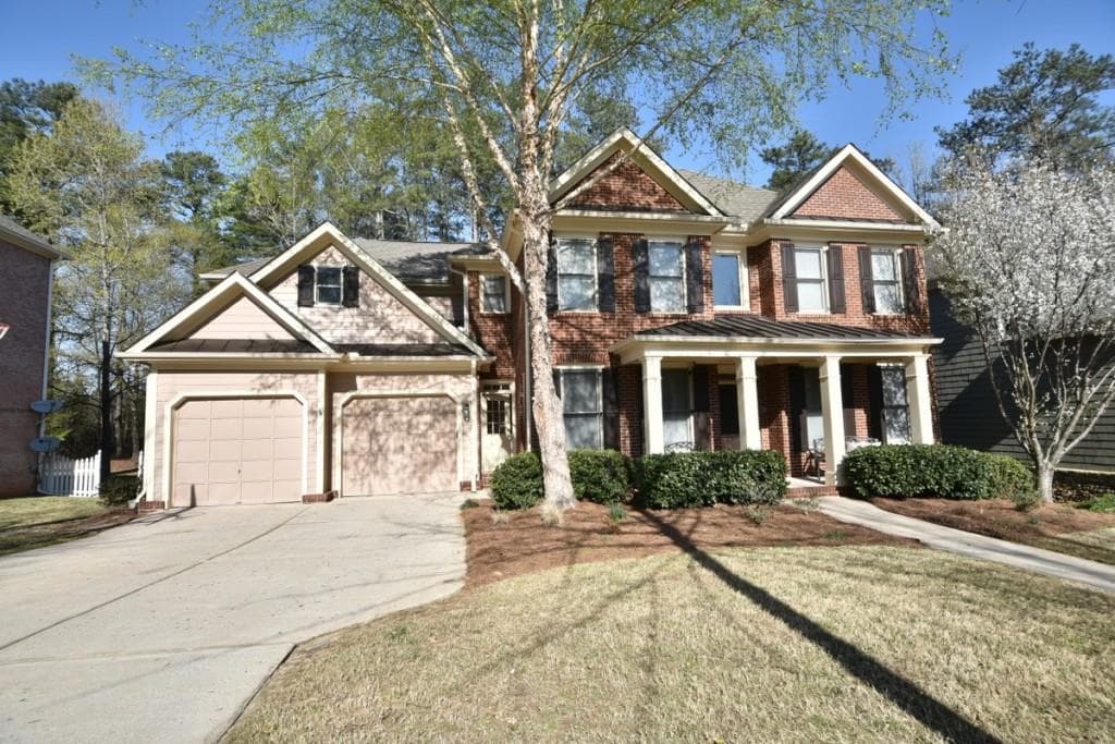 6 bedroom, 4,719 sq ft single family residence sold at 4815 Spring Park Circle, Suwanee, GA 30024
