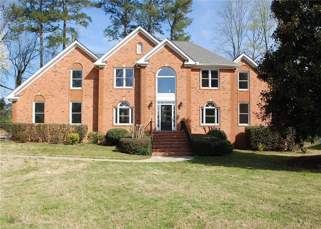 5 bedroom, 3,508 sq ft single family residence sold at 6135 Paddock Lane, Cumming, GA 30040