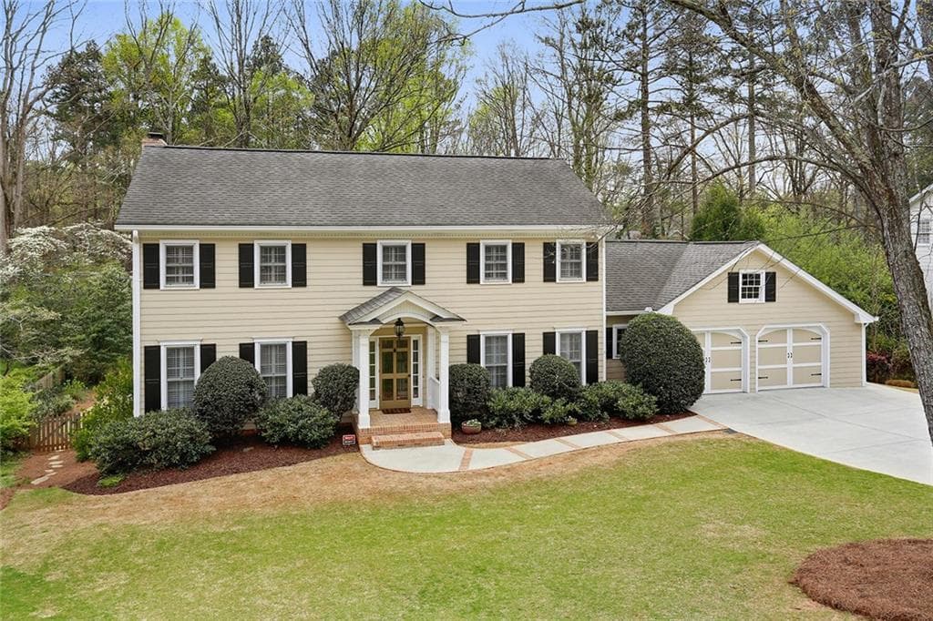 1133 Wynterhall Lane, Dunwoody, GA 30338 — most recent listing photo