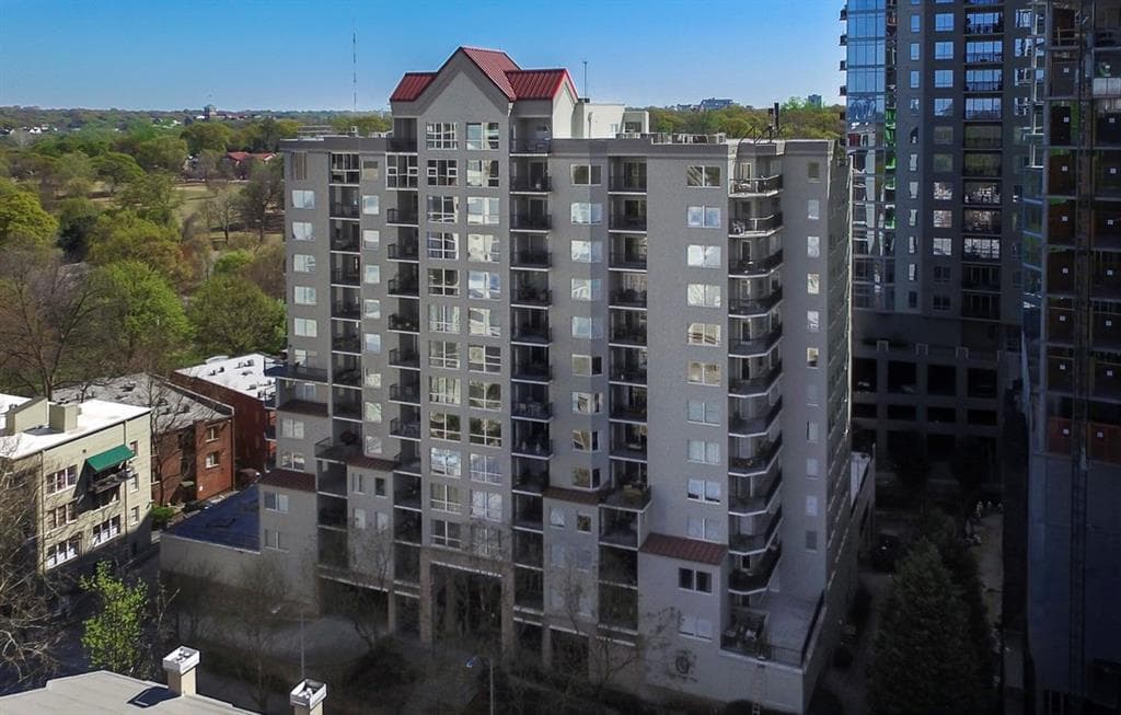 2 bedroom, 960 sq ft condominium sold at 275 13th Street 102, Atlanta, GA 30309