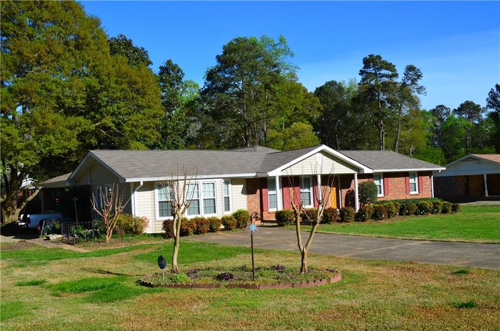 4639 Vernon Drive, Mableton, GA 30126 — most recent listing photo