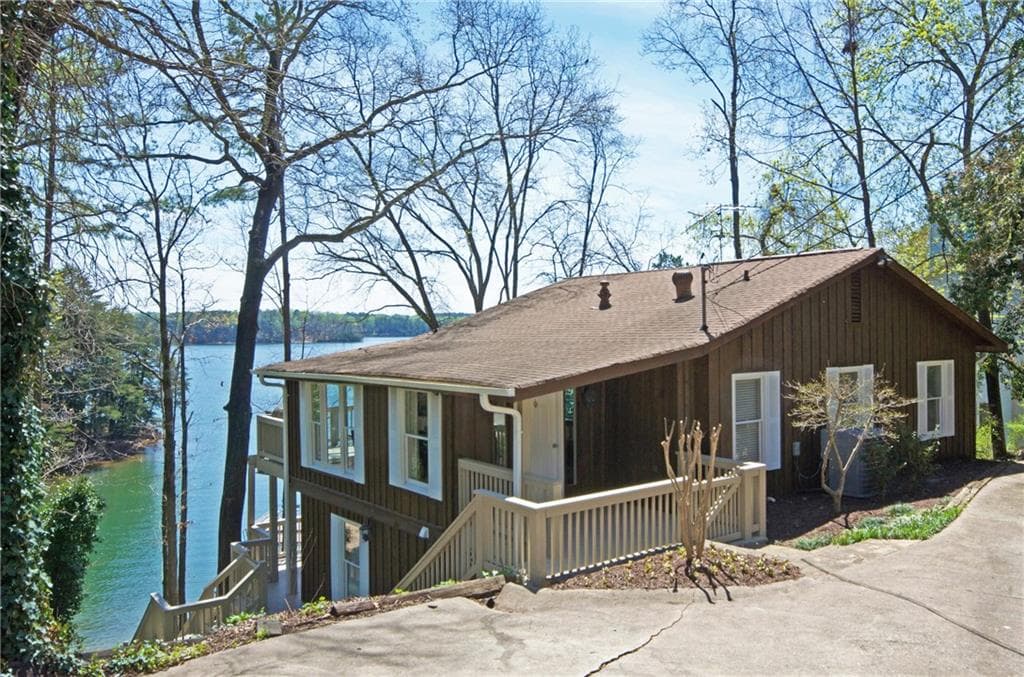 5 bedroom, 2,004 sq ft single family residence sold at 4255 Sinclair Shores Road, Cumming, GA 30041