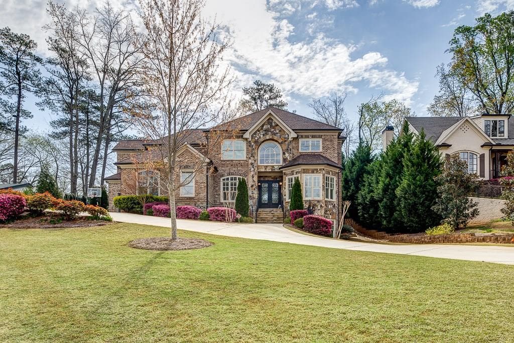 4165 Oak Forest Drive, Brookhaven, GA 30319 — most recent listing photo